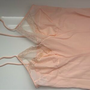 Elegant Peach Lace Trim Chemise